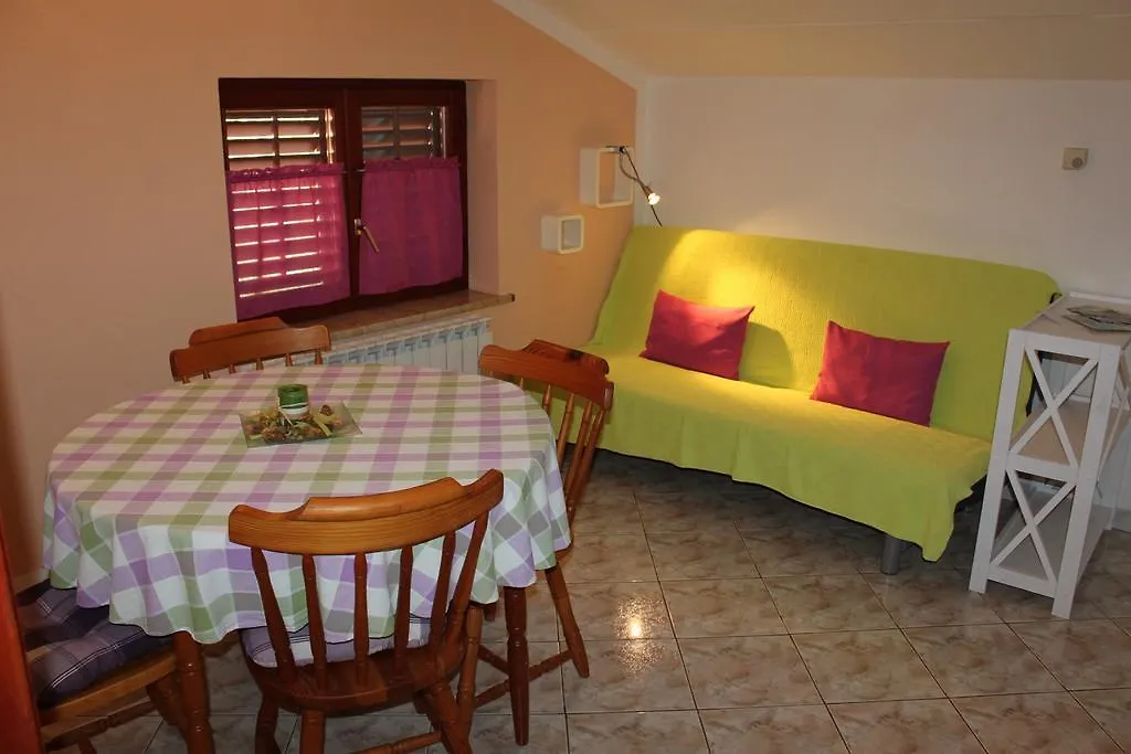 Apartment Fazana 11 Stinjan